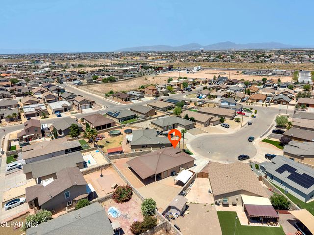 3261 LEAH POINT Lane, El Paso, TX 79938