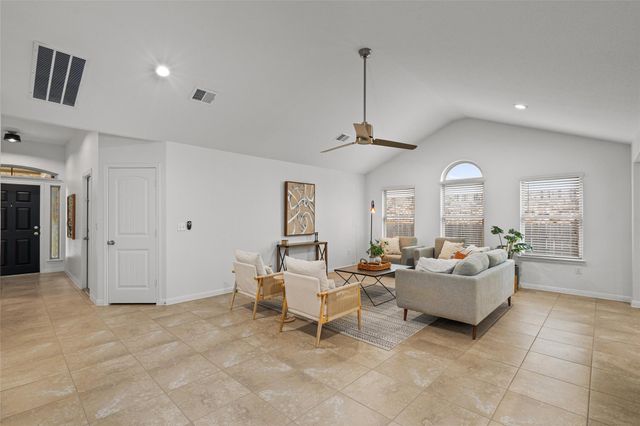 705 Schefer ST, Leander, TX 78641