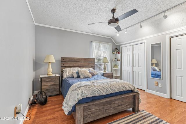 44 East Drive, Toms River, NJ 08753