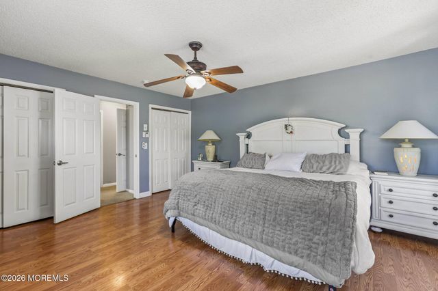 44 East Drive, Toms River, NJ 08753