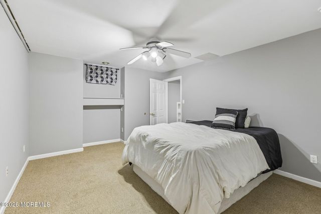 44 East Drive, Toms River, NJ 08753