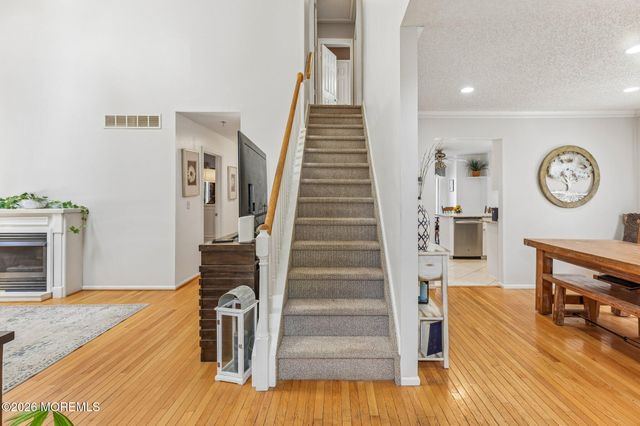 44 East Drive, Toms River, NJ 08753