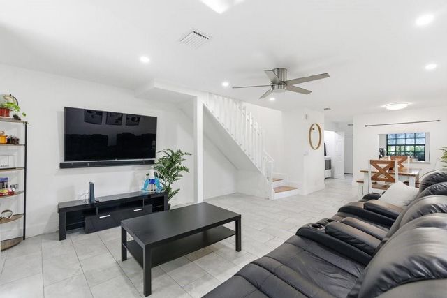 10900 W Sample Road, Coral Springs, FL 33065