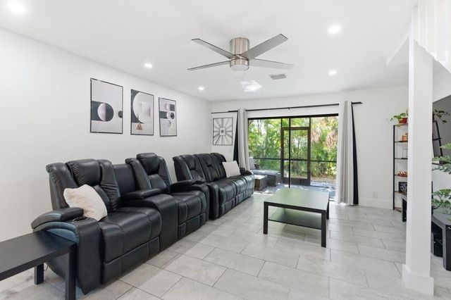 10900 W Sample Road, Coral Springs, FL 33065