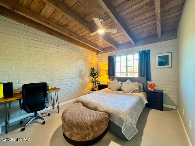 1981 W Khaibar Place, Tucson, AZ 85704