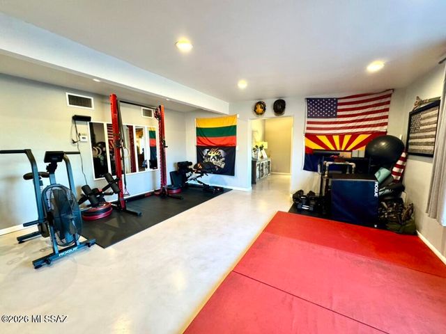 1981 W Khaibar Place, Tucson, AZ 85704