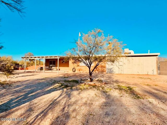 1981 W Khaibar Place, Tucson, AZ 85704
