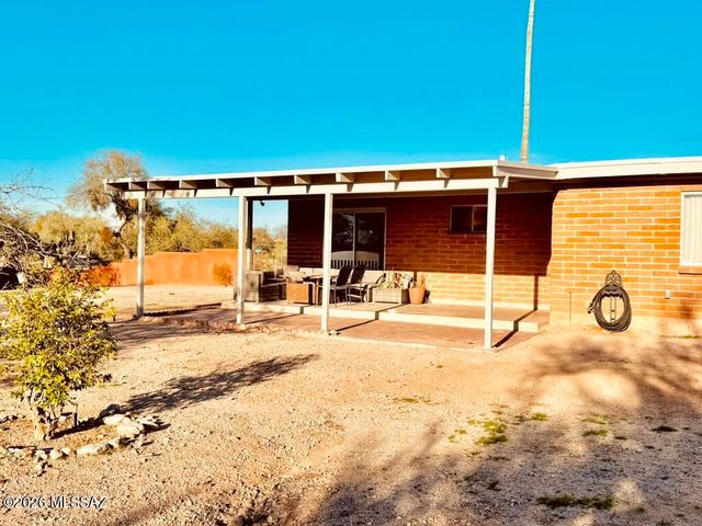 1981 W Khaibar Place, Tucson, AZ 85704