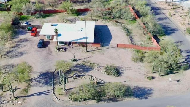 1981 W Khaibar Place, Tucson, AZ 85704