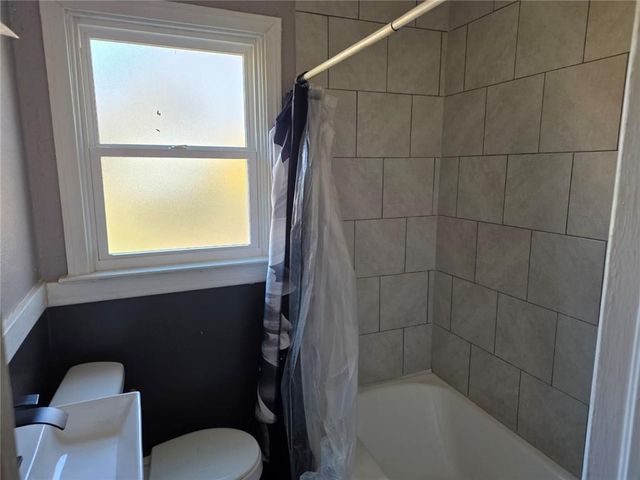 6260 LATHROP Avenue, Kansas City, KS 66104