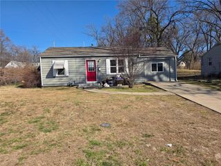 6260 LATHROP Avenue, Kansas City, KS 66104