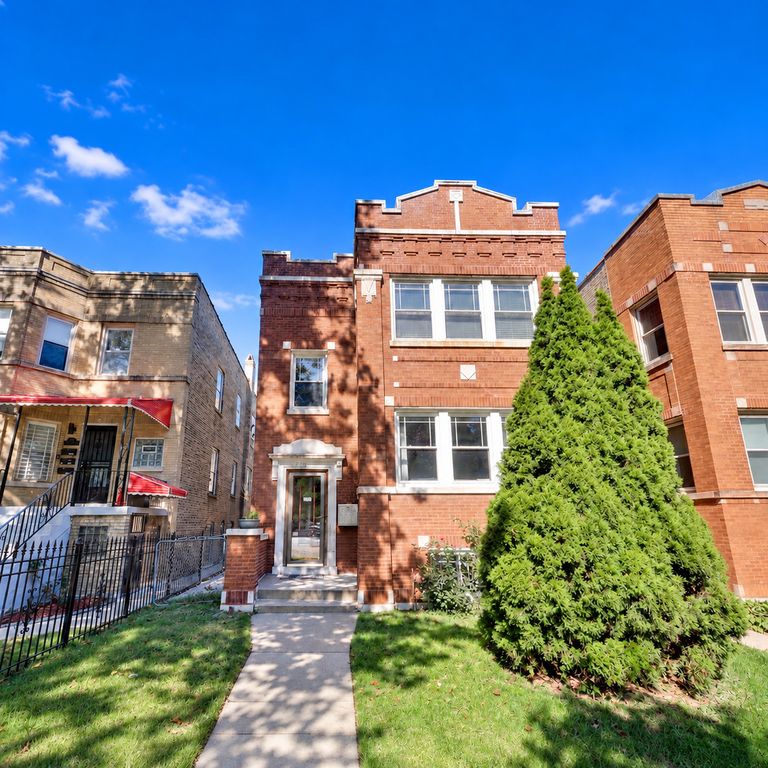 3626 W Cornelia Street, Chicago, IL 60618 — exterior