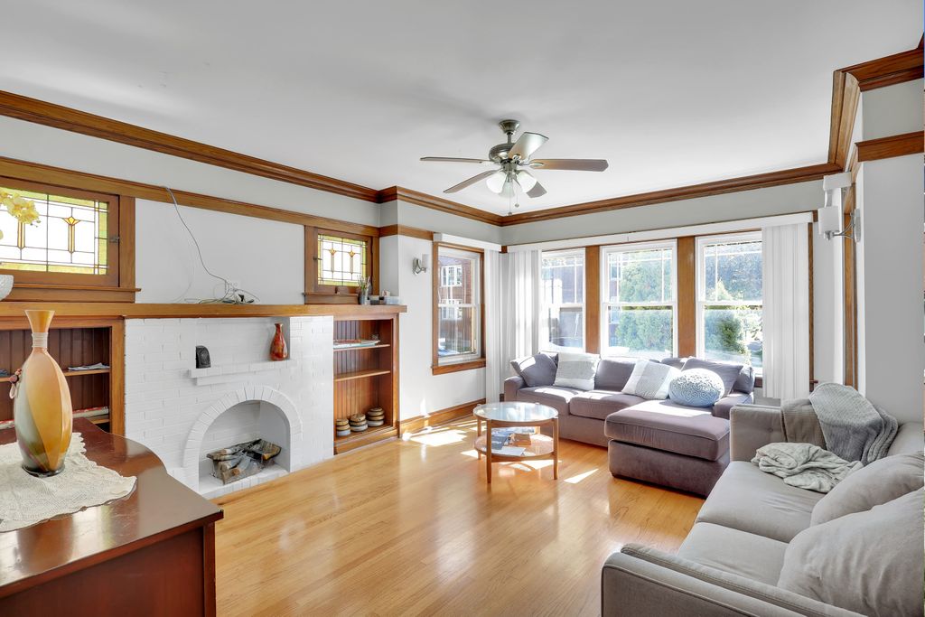 3626 W Cornelia Street, Chicago, IL 60618 — photo 2
