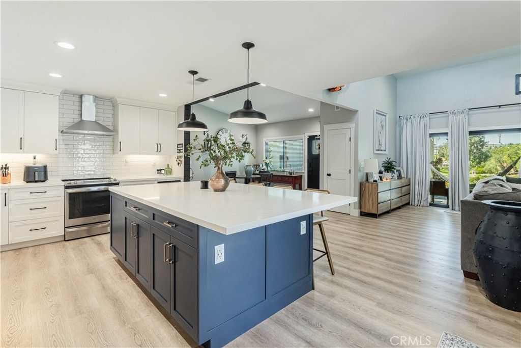 Image 17 of property listing at 30511 Greenbrook Place, Canyon Lake, CA 92587