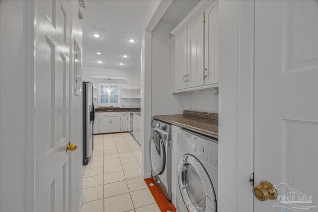 109 Calle De Santiago Ct, Pensacola, FL 32502