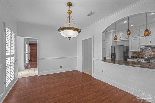 109 Calle De Santiago Ct, Pensacola, FL 32502