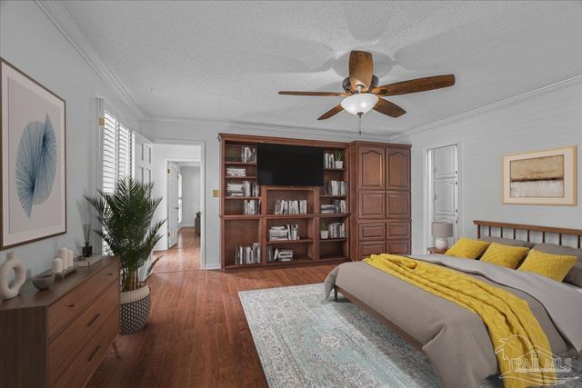 109 Calle De Santiago Ct, Pensacola, FL 32502