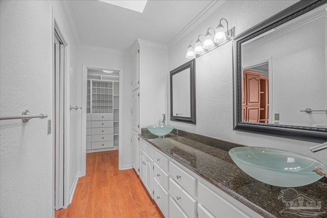 109 Calle De Santiago Ct, Pensacola, FL 32502