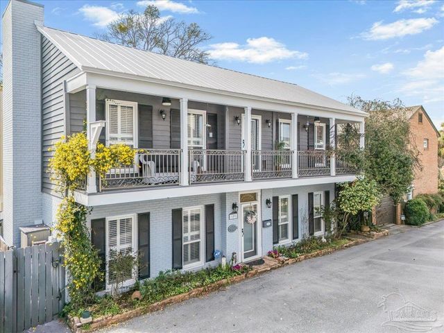 109 Calle De Santiago Ct, Pensacola, FL 32502