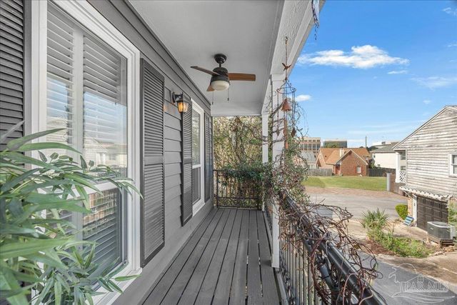 109 Calle De Santiago Ct, Pensacola, FL 32502