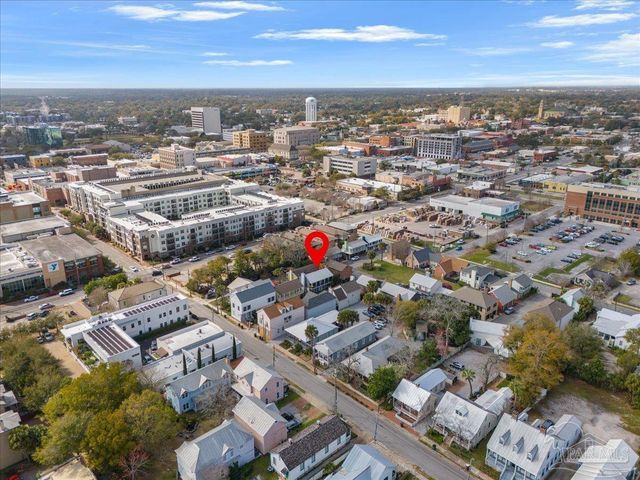 109 Calle De Santiago Ct, Pensacola, FL 32502