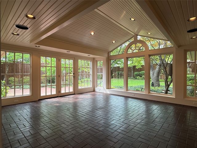 11147 Carissa Drive, Dallas, TX 75218