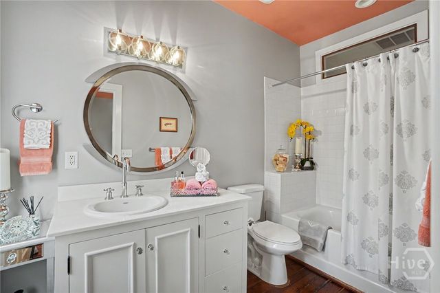 313 E Jones Street, Savannah, GA 31401