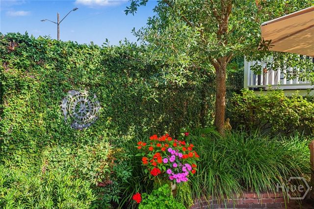 313 E Jones Street, Savannah, GA 31401