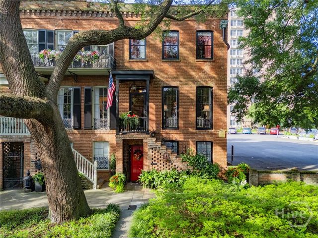 313 E Jones Street, Savannah, GA 31401