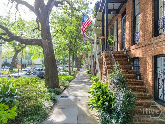 313 E Jones Street, Savannah, GA 31401
