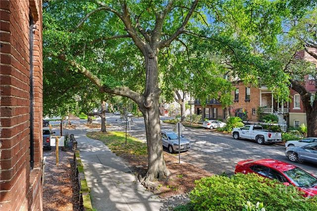 313 E Jones Street, Savannah, GA 31401