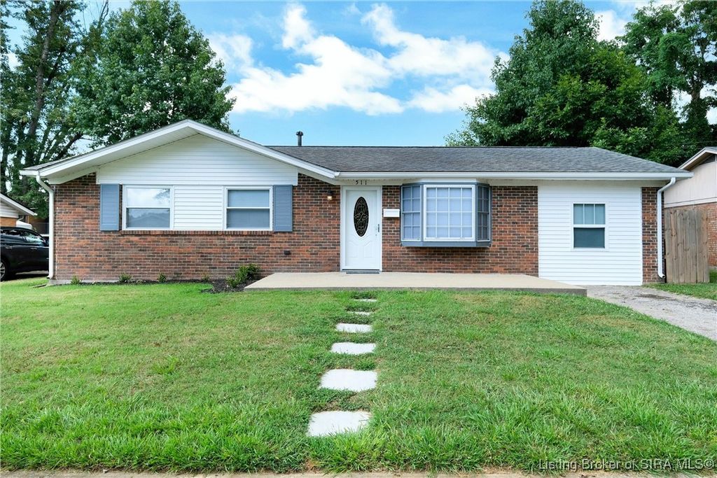 511 Mockingbird Drive, Jeffersonville, IN 47130