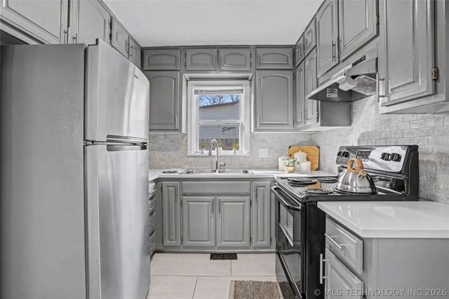 1007 Wesley Drive, Broken Arrow, OK 74012