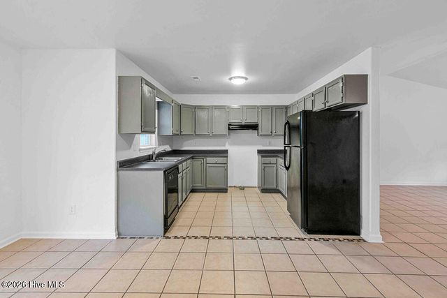 381 Nc Hwy 172, Hubert, NC 28539