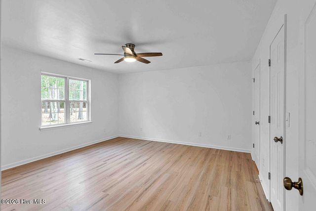 381 Nc Hwy 172, Hubert, NC 28539