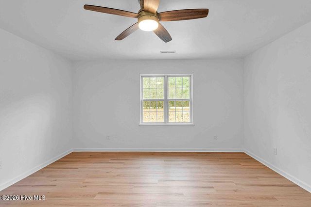 381 Nc Hwy 172, Hubert, NC 28539