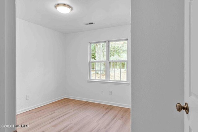 381 Nc Hwy 172, Hubert, NC 28539