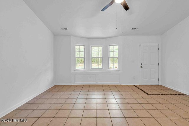 381 Nc Hwy 172, Hubert, NC 28539