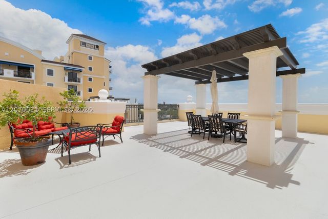 8395 SW 73rd Ave 602, Miami, FL 33143
