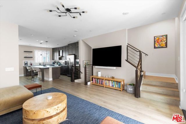 127 S Boeing Lane, Los Angeles, CA 90042