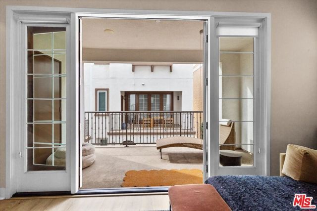 127 S Boeing Lane, Los Angeles, CA 90042