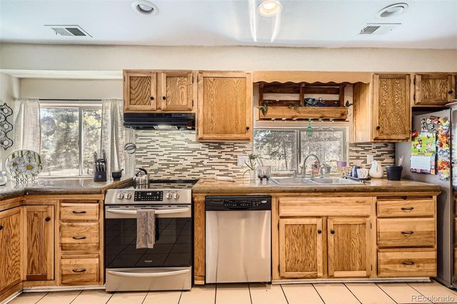 33 L Road, Golden, CO 80403