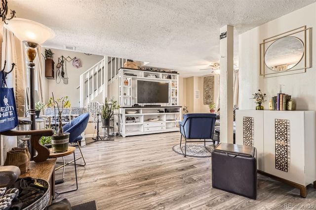 33 L Road, Golden, CO 80403