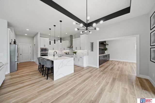 3475 Tree Line Drive, Lincoln, NE 68516