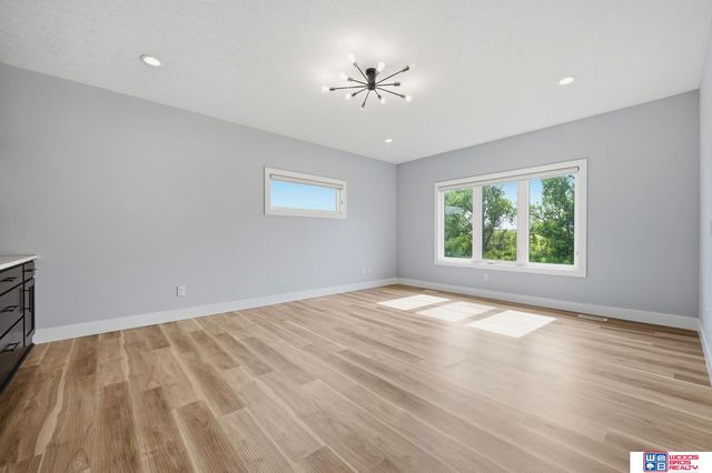 3475 Tree Line Drive, Lincoln, NE 68516