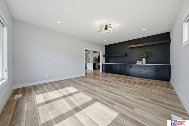 3475 Tree Line Drive, Lincoln, NE 68516