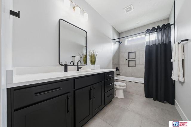 3475 Tree Line Drive, Lincoln, NE 68516