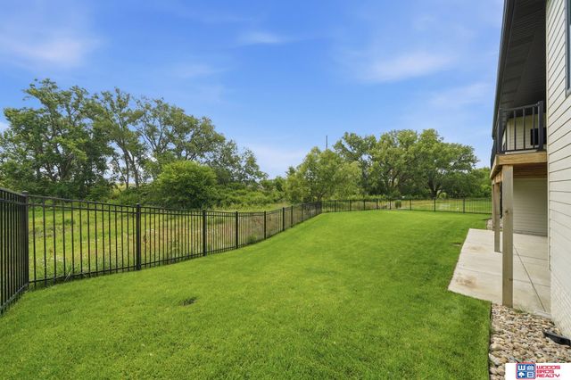 3475 Tree Line Drive, Lincoln, NE 68516