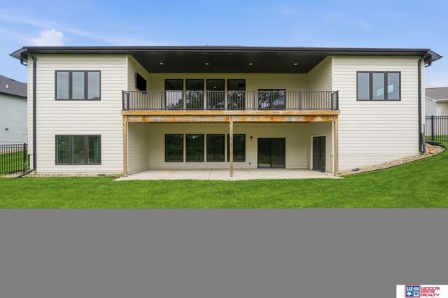 3475 Tree Line Drive, Lincoln, NE 68516