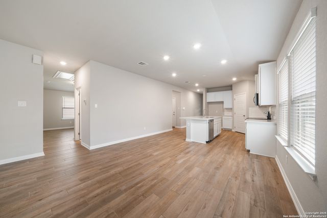 1220 Ella Xing, New Braunfels, TX 78130